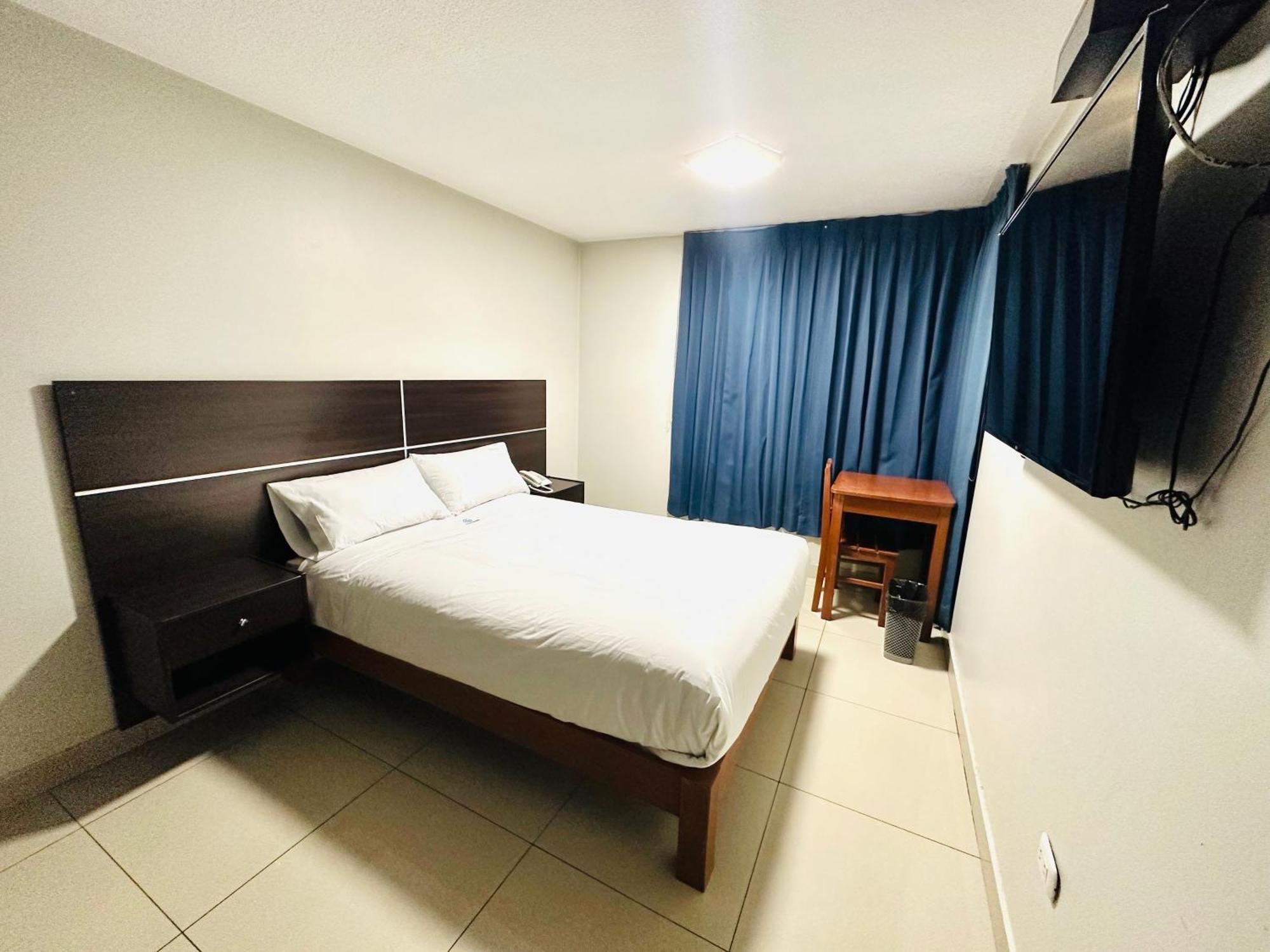 Oq Mirador Classic - Airport Hotel Арекуипа Екстериор снимка